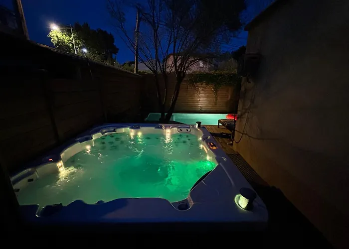 Maison Avec Piscine Et Jacuzzi Proche Des Plages *